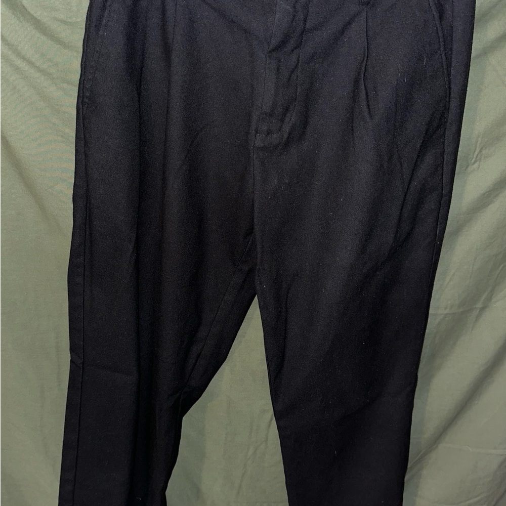 Old Navy Women's Black Taper Pant- size M